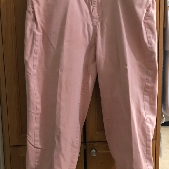 Ladies Jeans - Picture 2 of 5